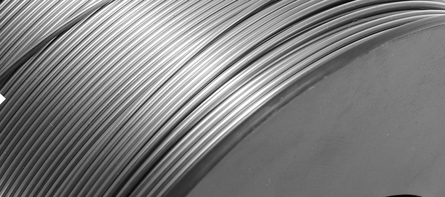 Gegelung keluli tahan karat dan saluran paip kawalan